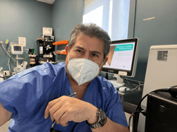 Dr. Roberto González G